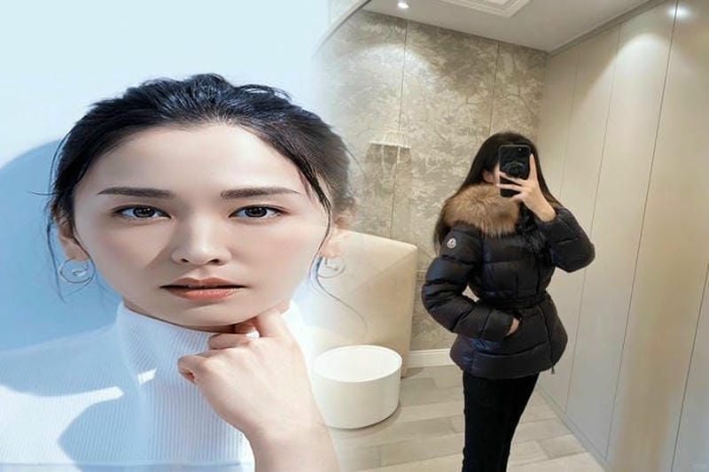 モンクレール 黒 ワッペン レディース