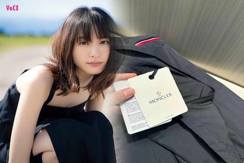 モンクレール 最新 ダウン