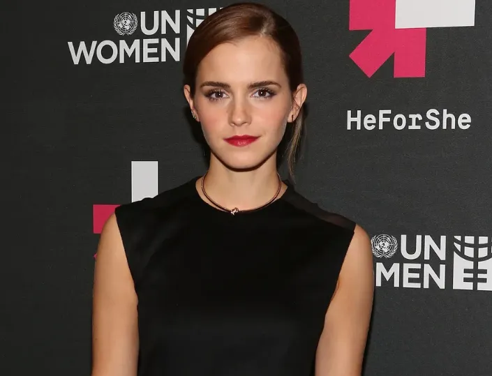 3.8 Emma Watson × Monique Péan（サステナブルジュエリー）.webp