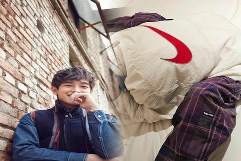 シュプリーム パーカー s サイズ