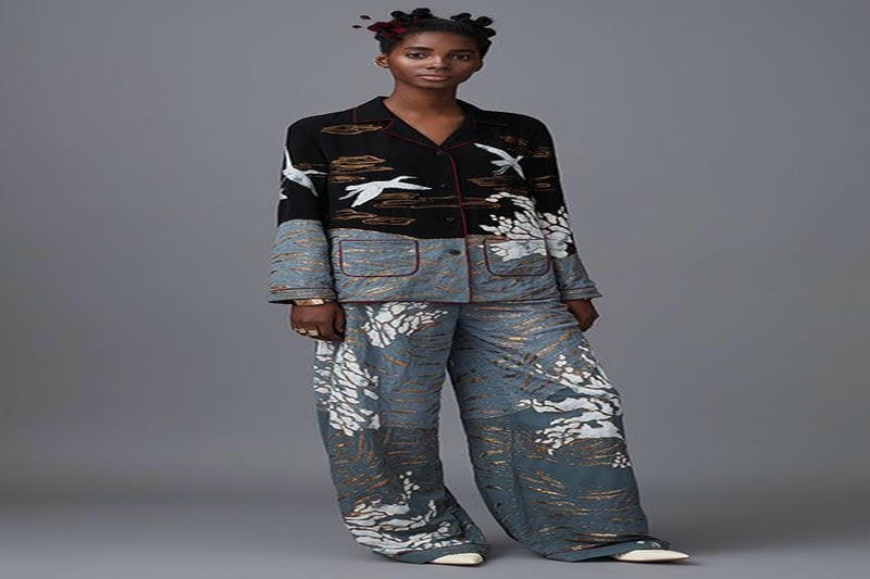 「ヴァレンティノ」最愛の “ボウブラウス” をアレンジ！【ハイネック】にして楽しむ春コーデ