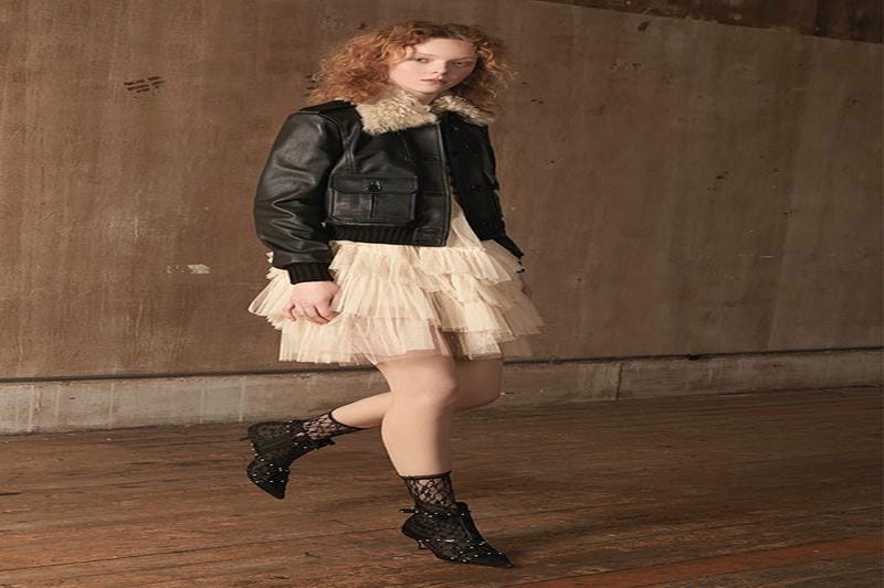 ヴァレンティノ 2021年秋冬コレクション「ヴァレンティノ アクト コレクション」ライブ配信