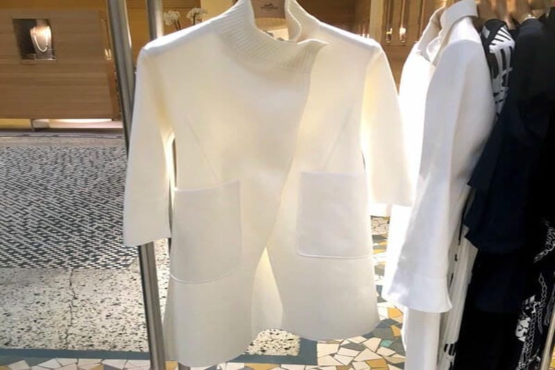 エルメス 2020年春夏 フランス・パリのモビリエ・ナショナルで発表された。