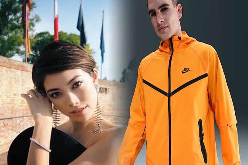 ナイキ 白 シャツ