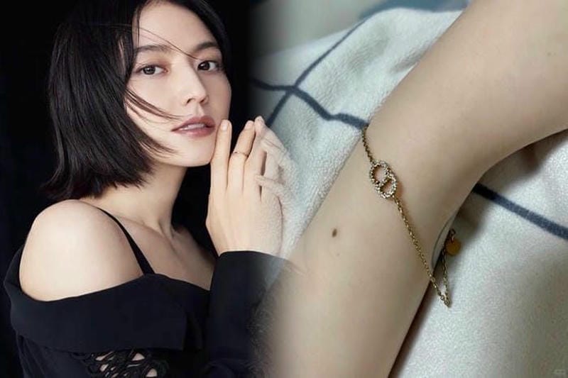 クロエ・ダイグの愛用ディオール指輪を紹介