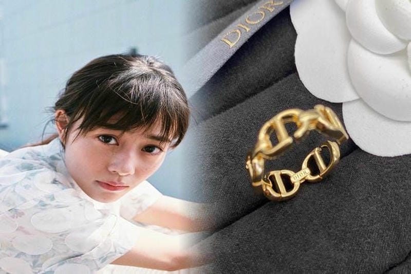 世界中で大人気！取外し可能☆【DIOR】ディオール LADY DIOR フォンホルダー