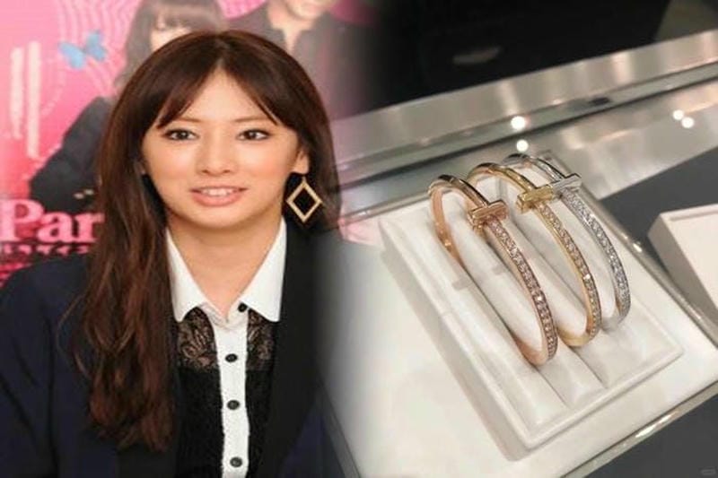 ダブル ループ ネックレス ティファニー