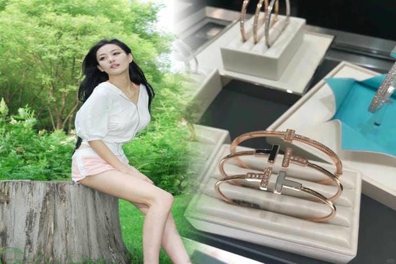 ティファニー ラビング ハート ネックレス