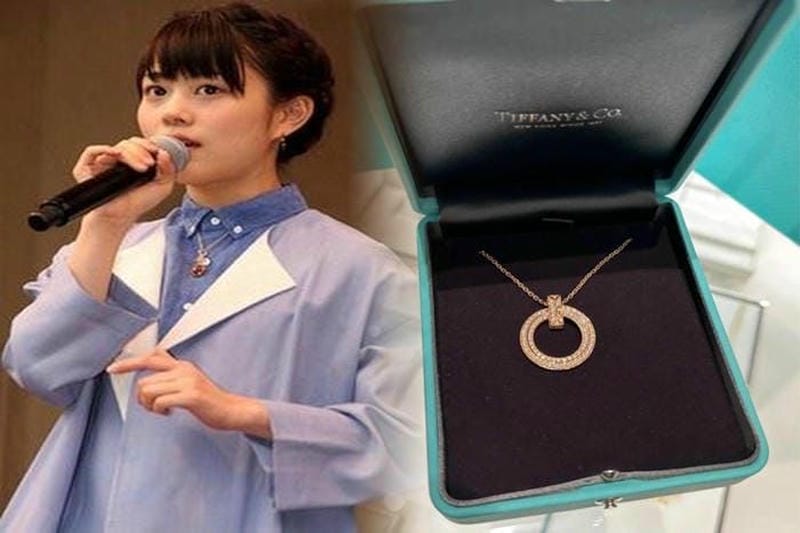 ティファニー ネックレス イニシャル m