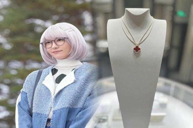 セレーナ・ゴメス愛用！ヴァンクリーフブレスレットの魅力に迫る