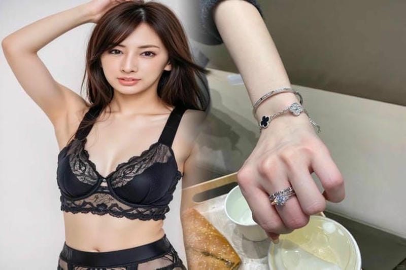 ヴァンクリーフ&アーペルのネックレスが魅せる新しいエレガンス