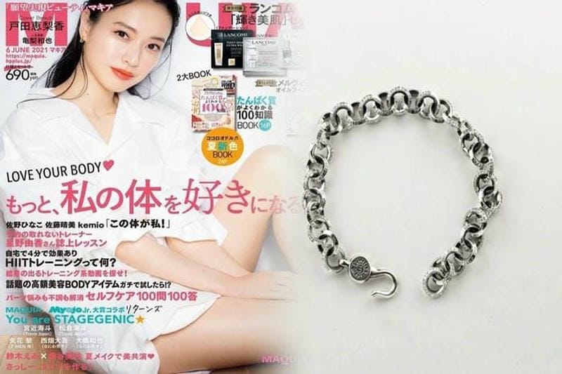 夏のコーディネートに新たな風を吹き込みたいと思っている方におすすめのアクセサリーブランド、クロムハーツ（Chrome Hearts）。