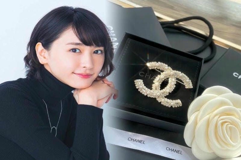 シャネルの2022／23年秋冬 プレタポルテ コレクションにて発表されたツイードの魅力