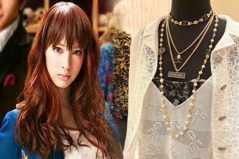 春夏のシャネルパールネックレスコーディネート