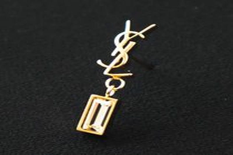 サン ローラン リップ 指輪 サイズ