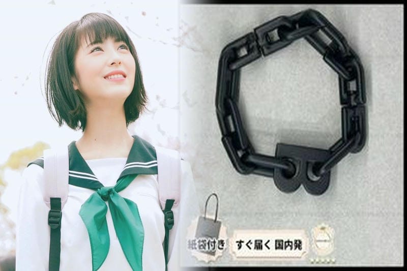 スリー コインズ キッチン ペーパー ホルダー