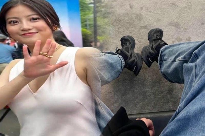 バレンシアガ トリプル s ネオン グリーン