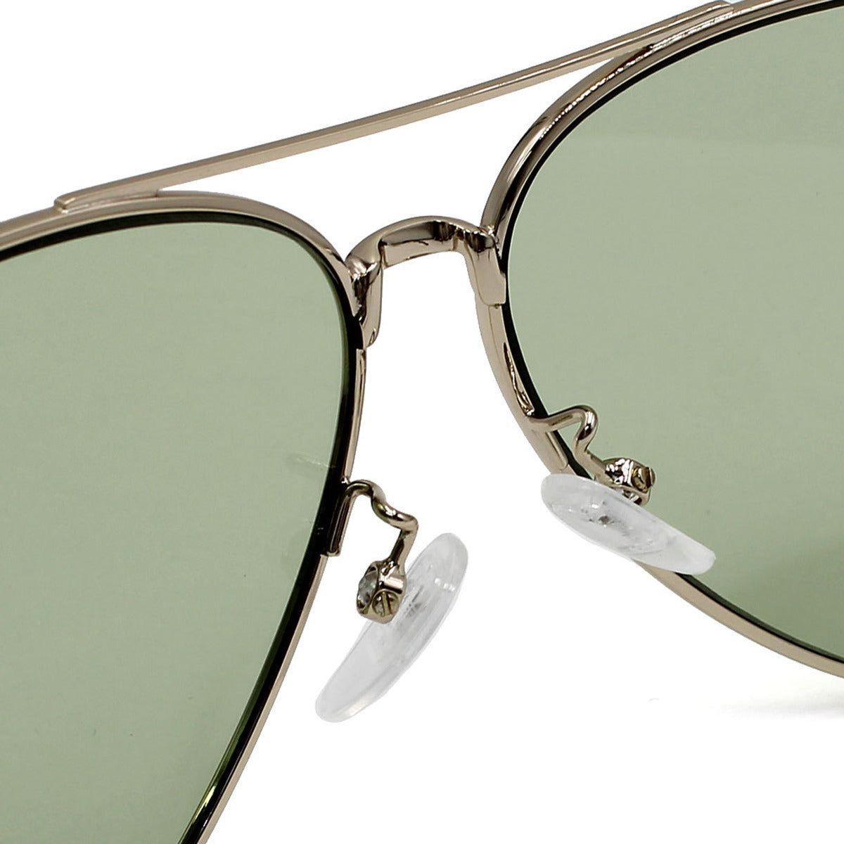 ホワイト マウンテニア リング アディダス