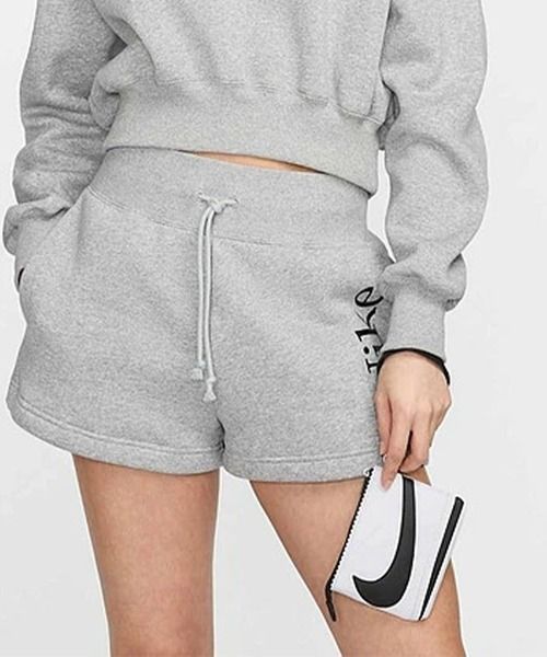 ナイキ エア フォース 白 ゴールド