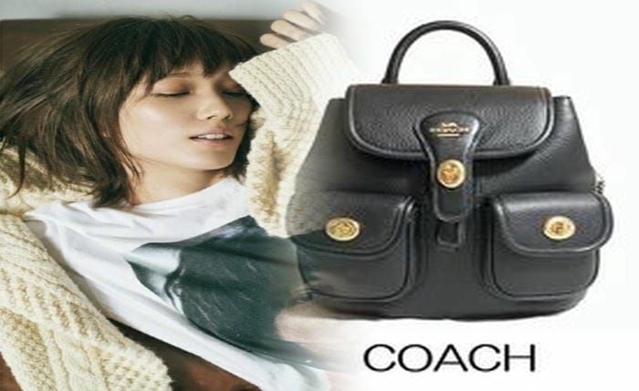 コーチ の ショルダー バッグ