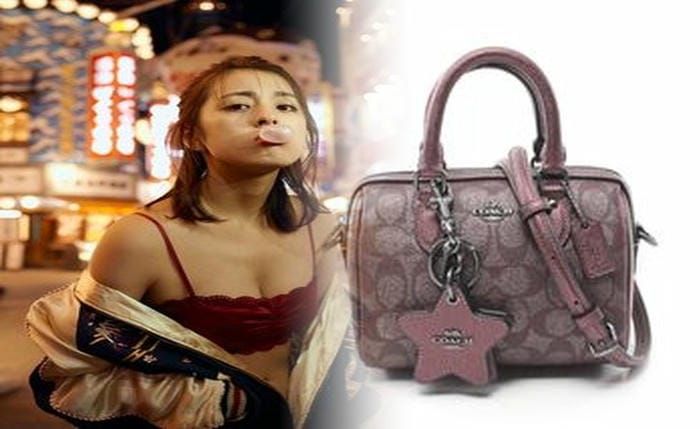 コーチ ショルダー バッグ メンズ コーデ