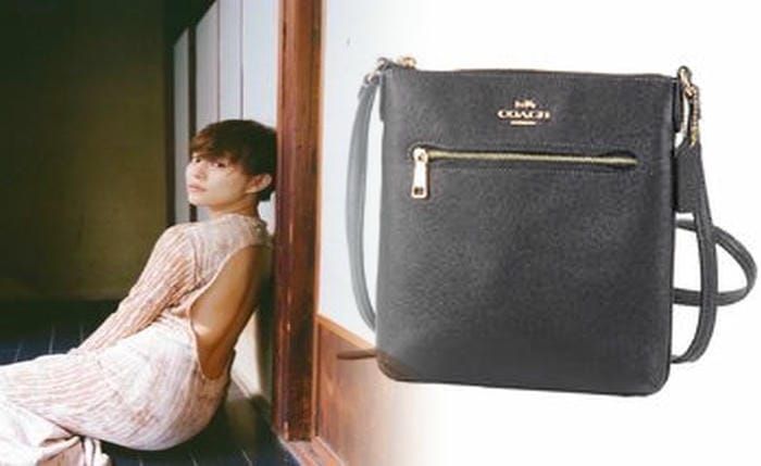 コーチ ショルダー バッグ メンズ コーデ