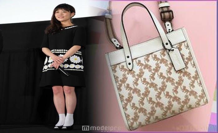 コーチ バッグ 斜 めがけ