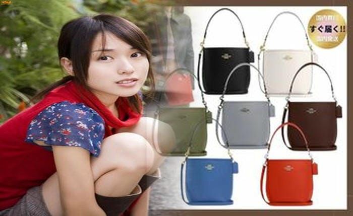 coach ピンク ショルダー バッグ