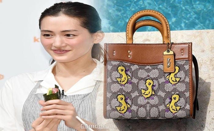 コーチ 斜め 掛け バッグ レディース