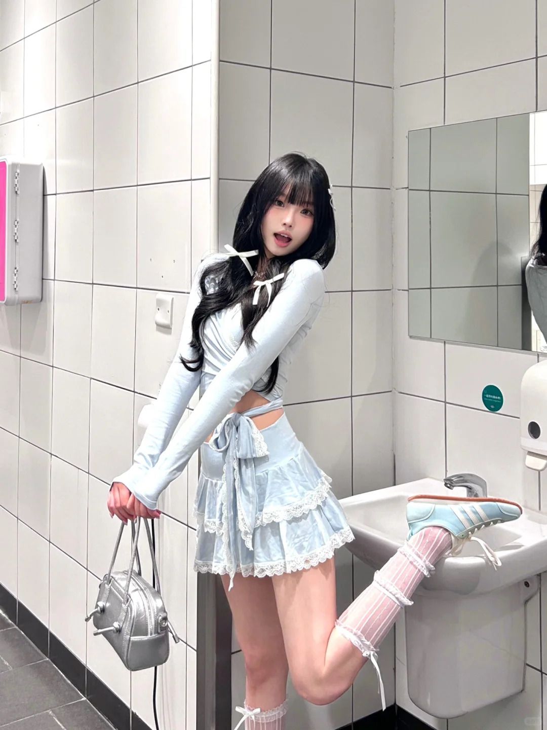 アディダスってどこの国のメーカー？