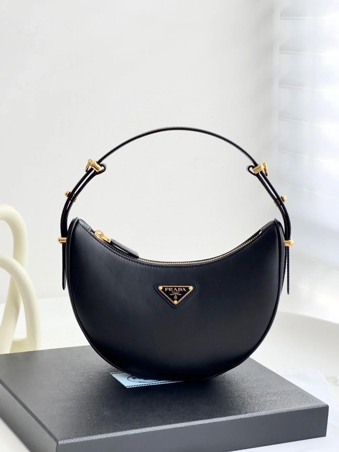 プラダ ボディ バッグ レディース