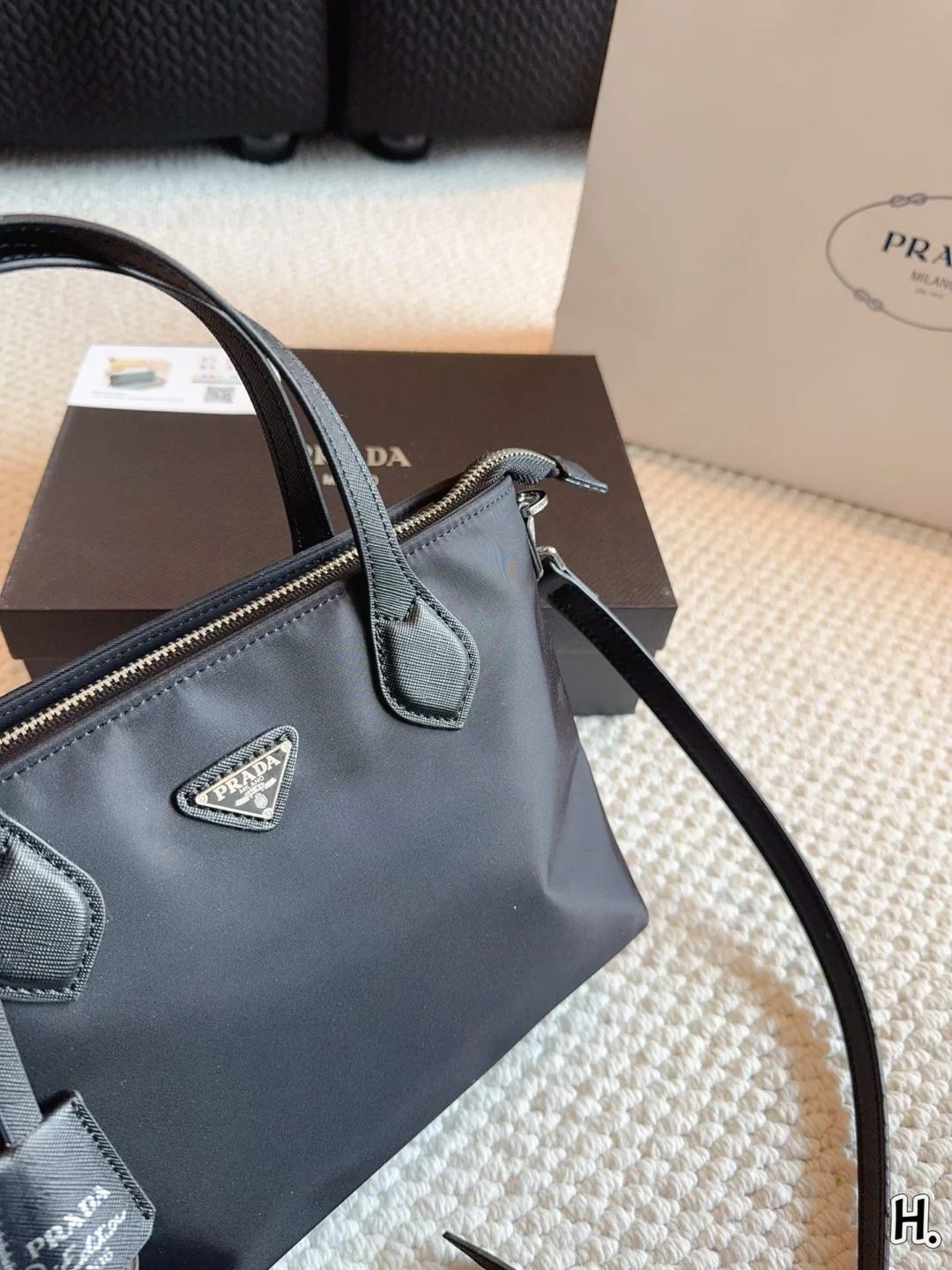 prada トート バッグ レディース