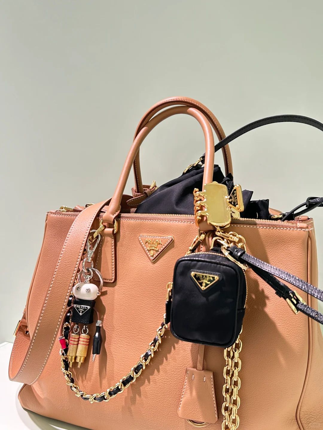 プラダ ボストン バッグ