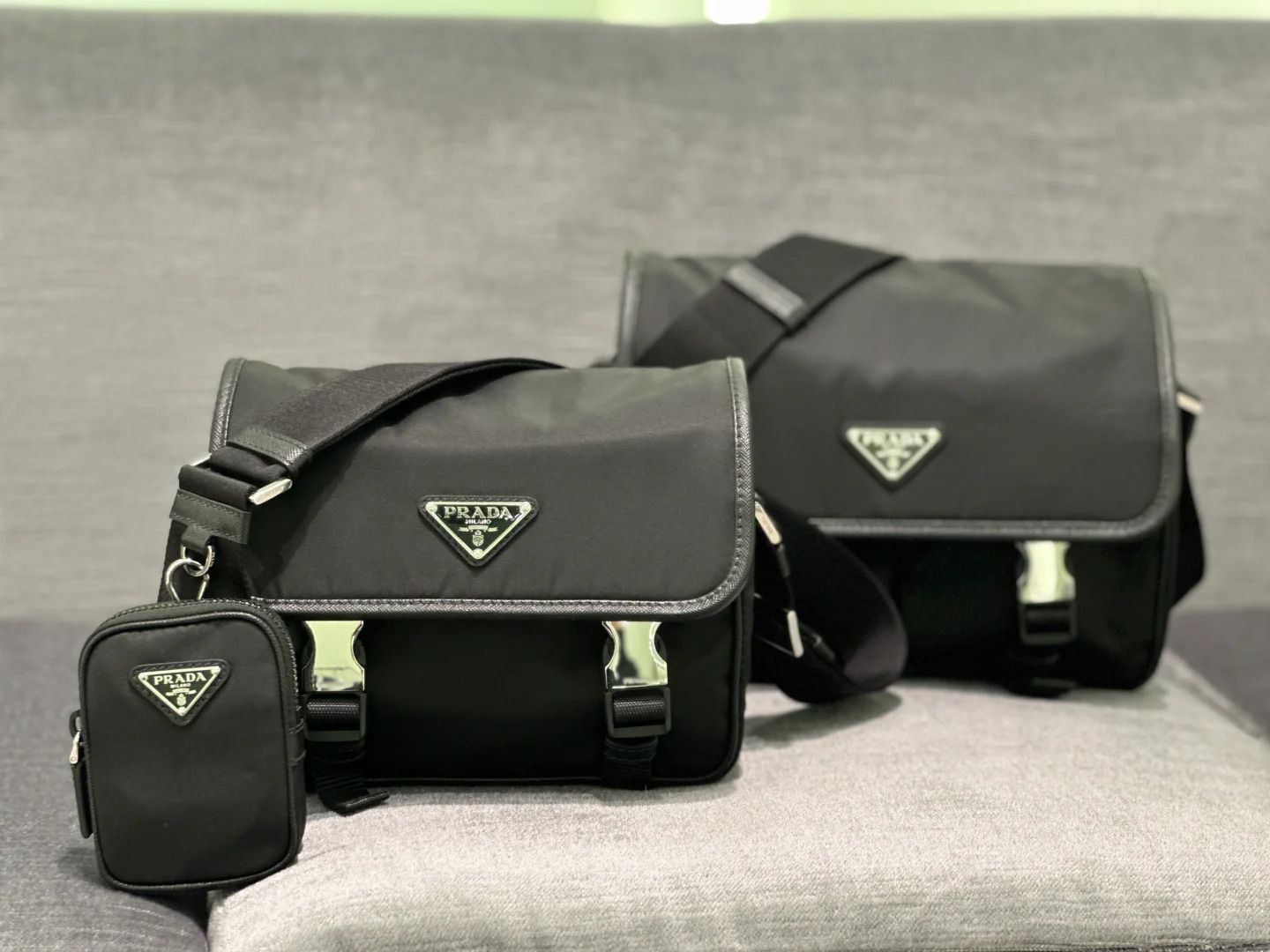 プラダ ハワイ 限定 エコ バッグ