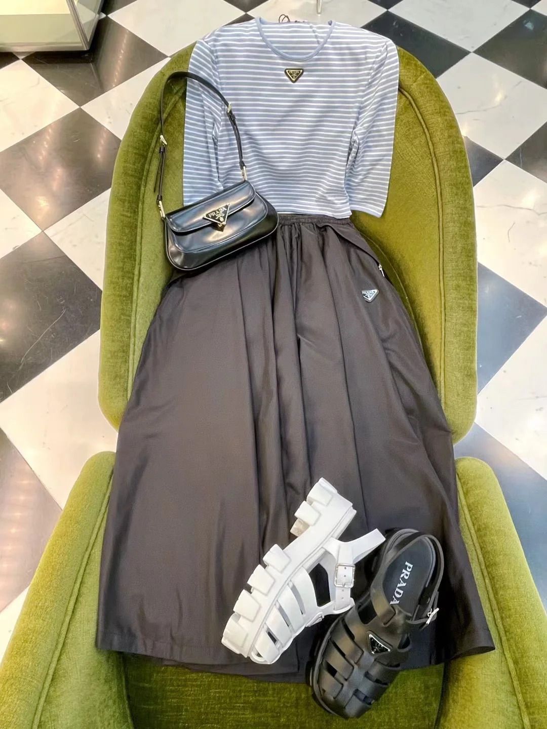 prada ショルダー バッグ レディース