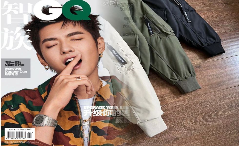 ノース フェイス フロンティア パーカー