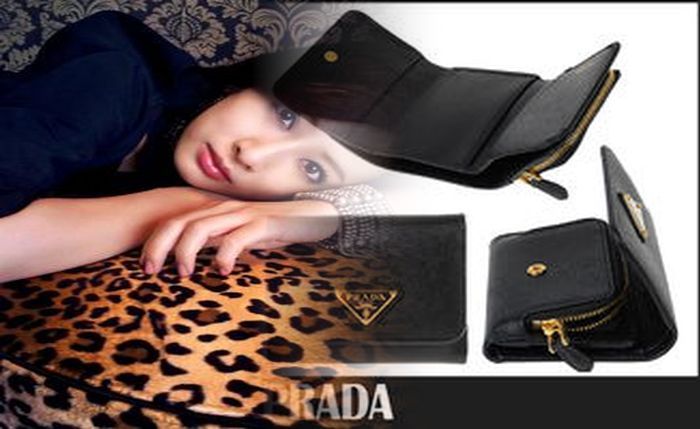 プラダ 財布 クリーニング 東京