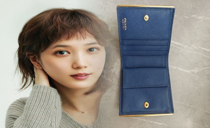 プラダ ナイロン 財布 メンズ