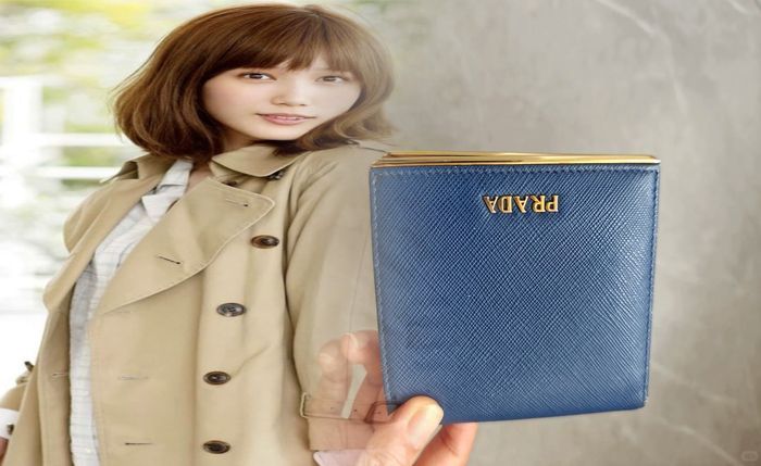 プラダ 財布 リボン アウトレット