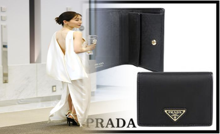 プラダ ナイロン 財布 レディース