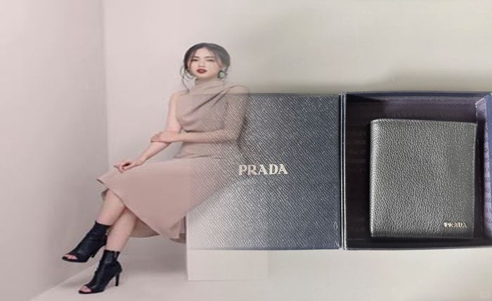 プラダ レディース 財布 二 つ折り