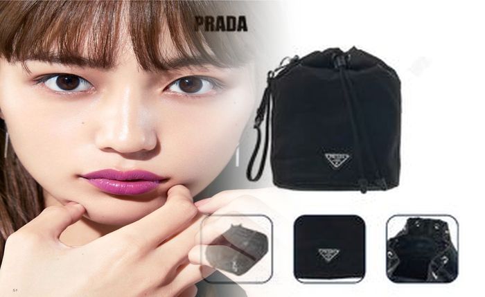prada 財布 水色