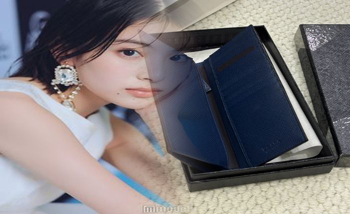 プラダ アウトレット 佐野 財布