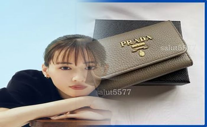 プラダ 財布 人気 ランキング