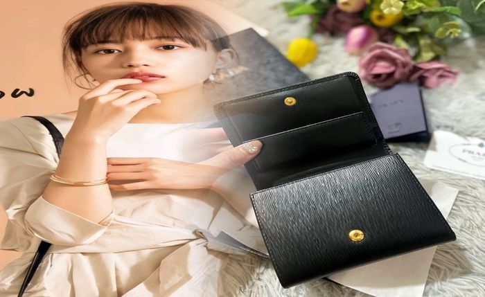 プラダ 財布 メンズ イメージ