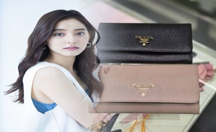 プラダ 財布 折りたたみ リボン