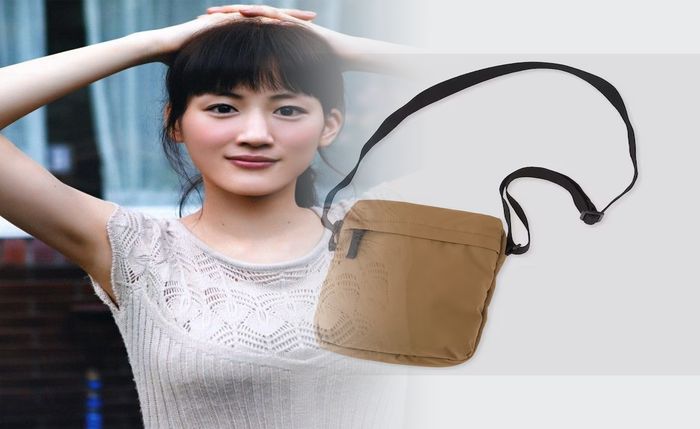 uniqlo ミニ ショルダー バッグ