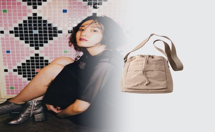 ユニクロ カウズ トート バッグ