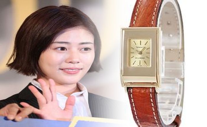 武井 咲 ティファニー 時計