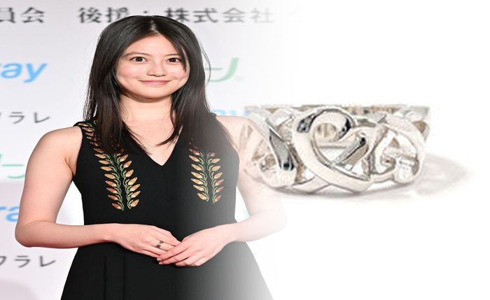 ティファニー 結婚 指輪 値段